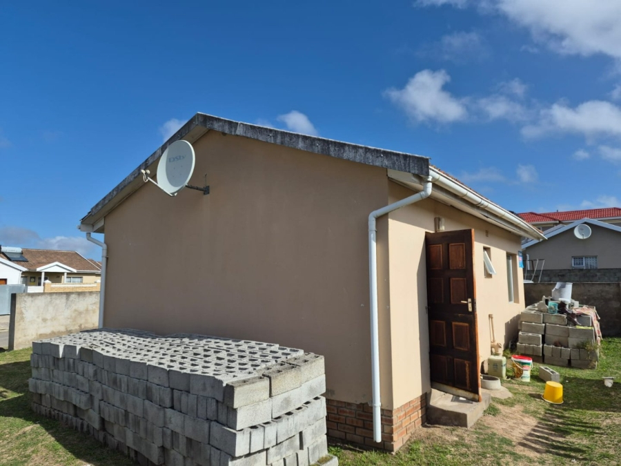 2 Bedroom Property for Sale in Haven Hills Eastern Cape